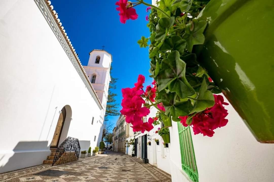 Atico En Mar De Nerja Apartment ภายนอก รูปภาพ