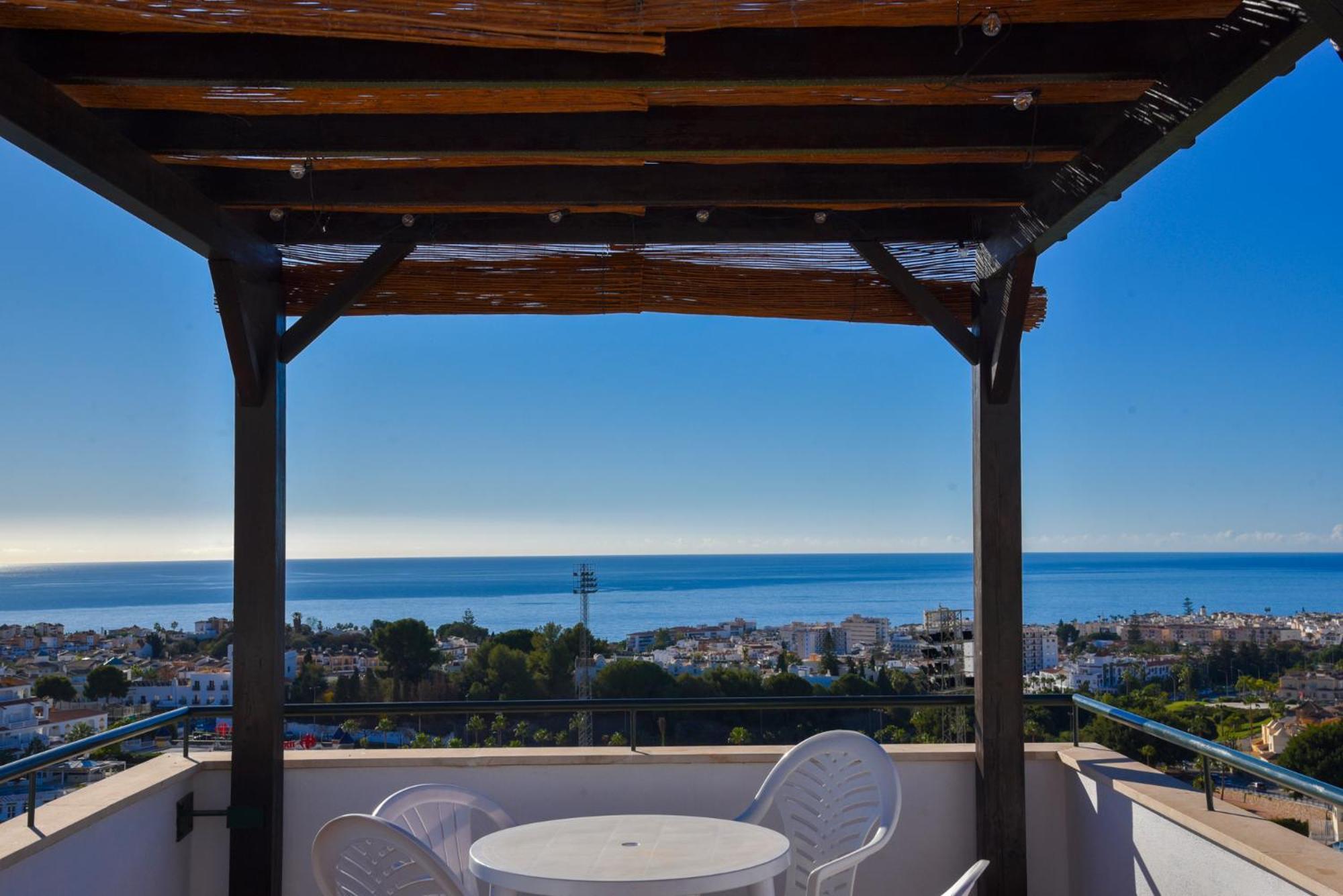 Atico En Mar De Nerja Apartment ภายนอก รูปภาพ